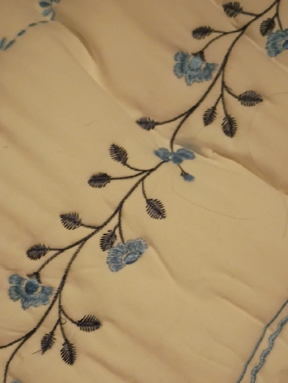 King Size Embroidered Floral Comforter in Cream and Blue